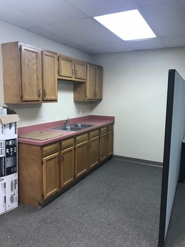 Centerpoint Business Park: 103 Center Point Rd, San Marcos, TX 78666
